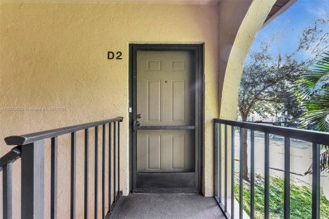 Condo in Greenacres, Florida, 2 bedrooms  № 1412253 - photo 8