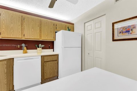Condo in Greenacres, Florida, 2 bedrooms  № 1412253 - photo 19