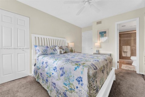 Condo in Greenacres, Florida, 2 bedrooms  № 1412253 - photo 28