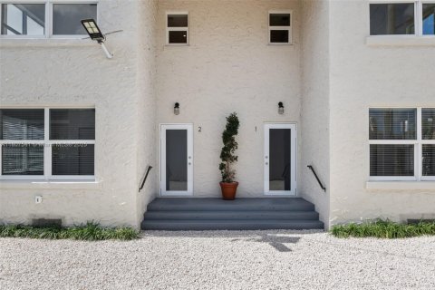 House in Miami, Florida 2 bedrooms, 81.94 sq.m. № 1888772 - photo 19