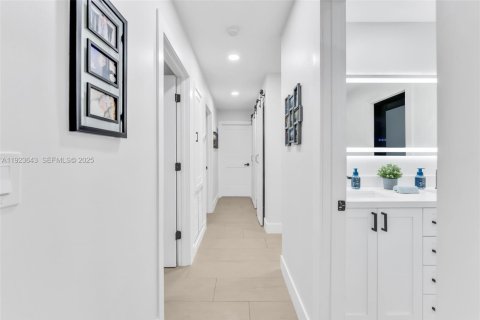 Villa ou maison à vendre à Cooper City, Floride: 3 chambres, 169.45 m2 № 1984383 - photo 19