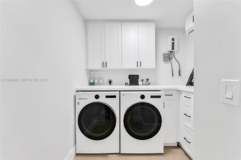 Villa ou maison à vendre à Cooper City, Floride: 3 chambres, 169.45 m2 № 1984383 - photo 30