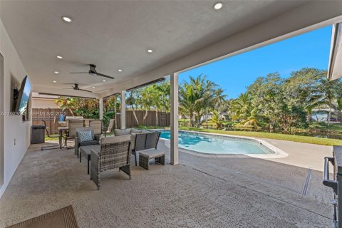 Villa ou maison à vendre à Cooper City, Floride: 3 chambres, 169.45 m2 № 1984383 - photo 10