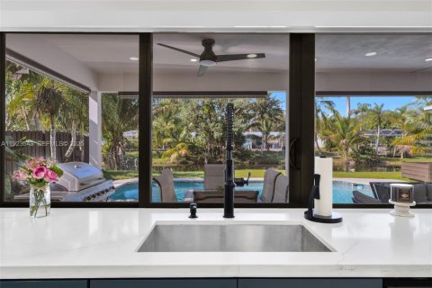 Villa ou maison à vendre à Cooper City, Floride: 3 chambres, 169.45 m2 № 1984383 - photo 13