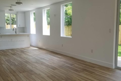 Villa ou maison à louer à Miami, Floride: 3 chambres, 172.52 m2 № 1946753 - photo 9