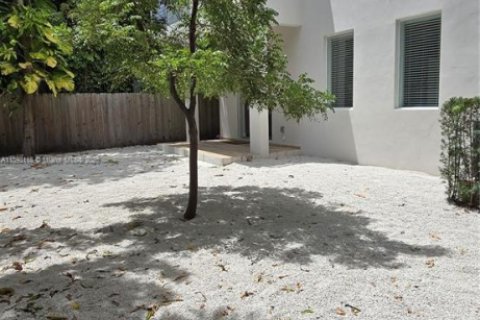 Villa ou maison à louer à Miami, Floride: 3 chambres, 172.52 m2 № 1946753 - photo 20