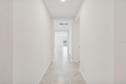 Casa en venta en Spring Hill, Florida, 3 dormitorios, 213.02 m2 № 2094269 - foto 4