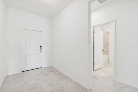 Casa en venta en Spring Hill, Florida, 3 dormitorios, 213.02 m2 № 2094269 - foto 5