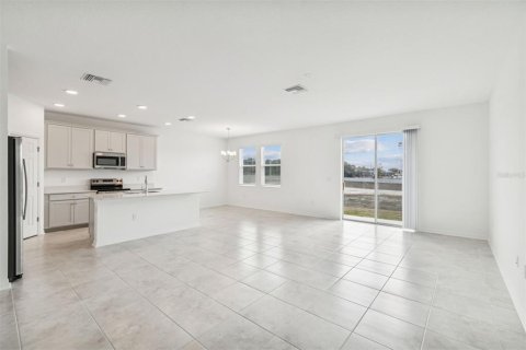 Casa en venta en Spring Hill, Florida, 3 dormitorios, 213.02 m2 № 2094269 - foto 24