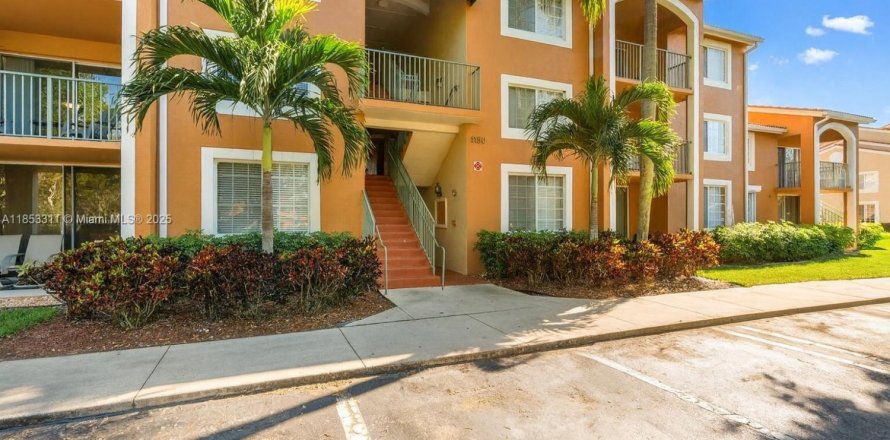 Condo à Naples, Floride, 2 chambres № 1872650
