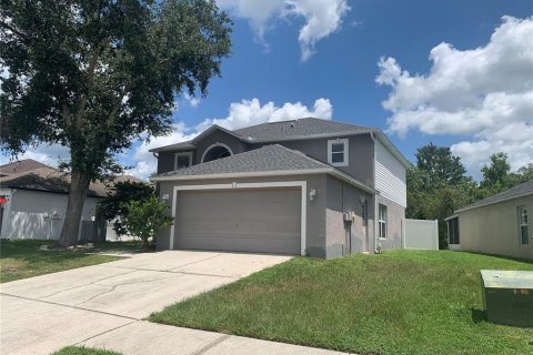House in Land O' Lakes, Florida 4 bedrooms, 206.43 sq.m. № 1873620 - photo 2
