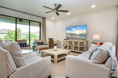Villa ou maison à vendre à Bradenton, Floride: 3 chambres, 171.78 m2 № 2284630 - photo 6