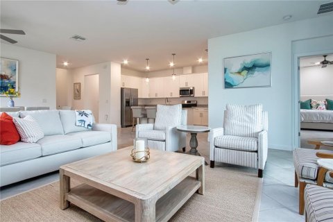 Villa ou maison à vendre à Bradenton, Floride: 3 chambres, 171.78 m2 № 2284630 - photo 10