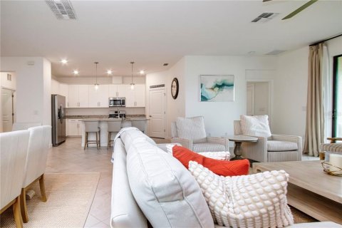 Villa ou maison à vendre à Bradenton, Floride: 3 chambres, 171.78 m2 № 2284630 - photo 13