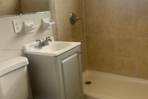 Villa ou maison à vendre à Homestead, Floride: 3 chambres, 81.29 m2 № 2044240 - photo 14