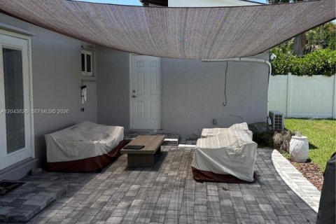 Villa ou maison à louer à Oakland Park, Floride: 3 chambres, 101.45 m2 № 2178167 - photo 27