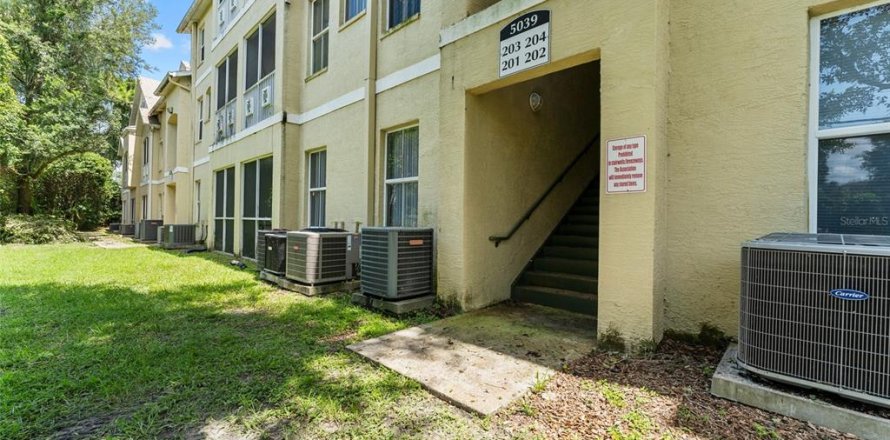 Condominio en Tampa, Florida, 2 dormitorios № 1905622