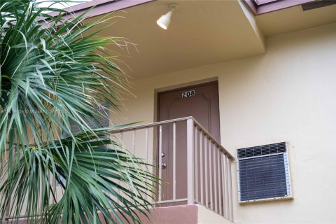 Condominio en venta en Margate, Florida, 2 dormitorios, 91.97 m2 № 1937712 - foto 13