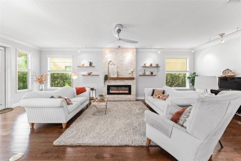Villa ou maison à vendre à Orlando, Floride: 6 chambres, 356.93 m2 № 2408144 - photo 11