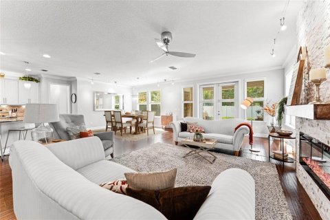 Villa ou maison à vendre à Orlando, Floride: 6 chambres, 356.93 m2 № 2408144 - photo 8