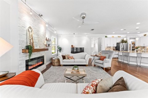 Villa ou maison à vendre à Orlando, Floride: 6 chambres, 356.93 m2 № 2408144 - photo 9