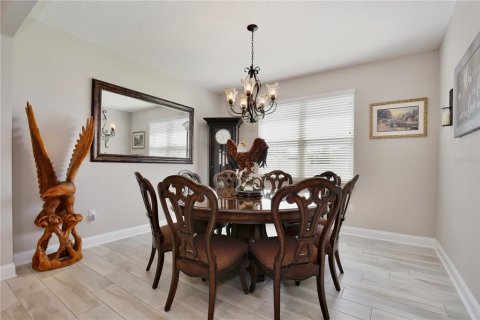 House in Orlando, Florida 3 bedrooms, 233.74 sq.m. № 2202137 - photo 18