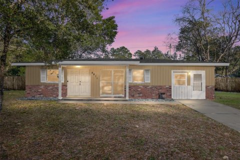 Casa en Gainesville, Florida 3 dormitorios, 117.89 m2 № 2210221