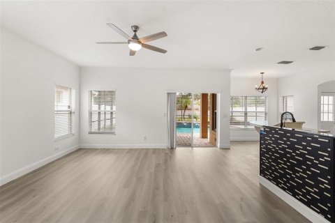 Villa ou maison à vendre à Orlando, Floride: 5 chambres, 262.54 m2 № 2267439 - photo 5