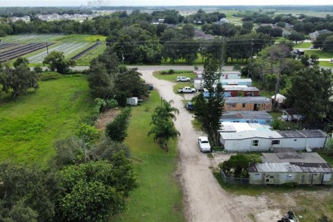 Commercial property in Riverview, Florida № 2391468 - photo 9