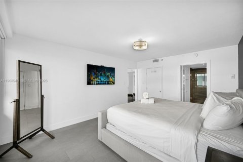 Condo in Miami Beach, Florida, 2 bedrooms № 2031838 - photo 29