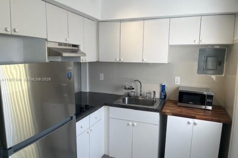 Condominio en venta en Miami, Florida, 1 dormitorio, 62.15 m2 № 2020629 - foto 6