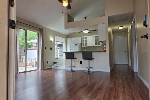 Apartamento en alquiler en Palm Harbor, Florida, 2 dormitorios, 99.31 m2 № 2106087 - foto 3