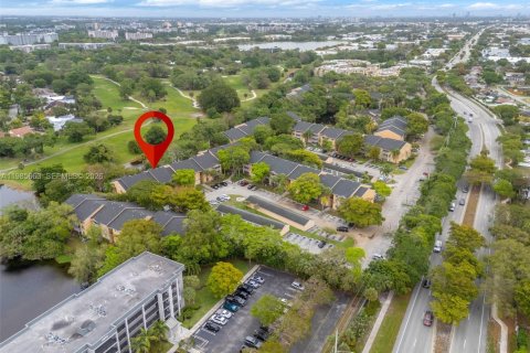 Condo in Pompano Beach, Florida, 3 bedrooms  № 2047337 - photo 30