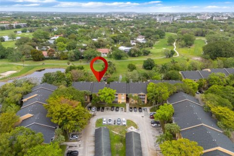 Condo in Pompano Beach, Florida, 3 bedrooms  № 2047337 - photo 22