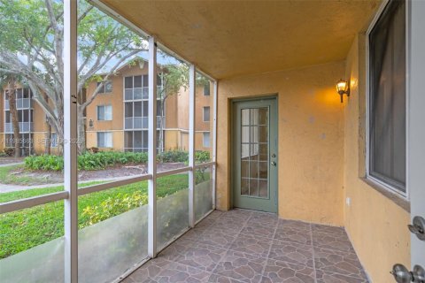 Condo in Pompano Beach, Florida, 3 bedrooms  № 2047337 - photo 20