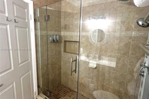 Condominio en venta en Miami Beach, Florida, 1 dormitorio, 53.88 m2 № 2005910 - foto 24