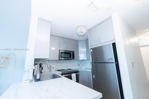 Condominio en venta en Miami Beach, Florida, 1 dormitorio, 53.88 m2 № 2005910 - foto 6