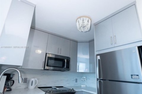 Condominio en venta en Miami Beach, Florida, 1 dormitorio, 53.88 m2 № 2005910 - foto 7