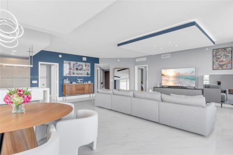 Condo in North Miami Beach, Florida, 2 bedrooms  № 1978784 - photo 6