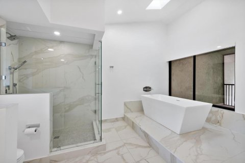 Купить кондоминиум в Майами, Флорида 3 комнаты, 157.93м2, № 2085540 - фото 27