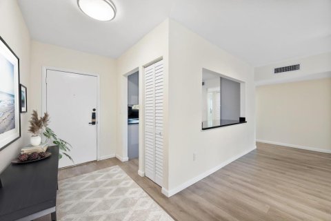 Купить кондоминиум в Майами, Флорида 3 комнаты, 157.93м2, № 2085540 - фото 3