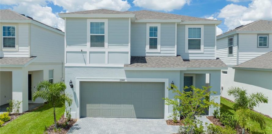House in Davenport, Florida 7 bedrooms, 300.45 sq.m. № 2214059