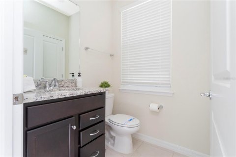 House in Davenport, Florida 7 bedrooms, 300.45 sq.m. № 2214059 - photo 18