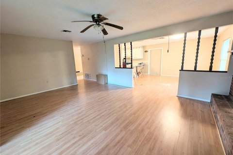 Casa en venta en Ocala, Florida, 3 dormitorios, 136.85 m2 № 2387718 - foto 4