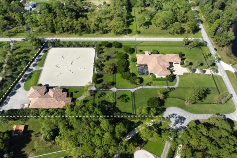 House in Lake Worth, Florida 5 bedrooms, 522.95 sq.m. № 2270426 - photo 4