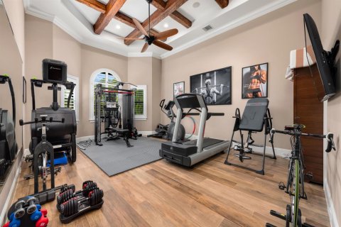 House in Lake Worth, Florida 5 bedrooms, 522.95 sq.m. № 2270426 - photo 14
