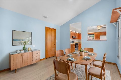 Villa ou maison à vendre à Daytona Beach, Floride: 2 chambres, 117.71 m2 № 2227641 - photo 5