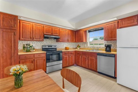 Villa ou maison à vendre à Daytona Beach, Floride: 2 chambres, 117.71 m2 № 2227641 - photo 3