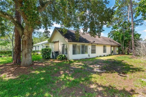 Villa ou maison à vendre à Daytona Beach, Floride: 2 chambres, 117.71 m2 № 2227641 - photo 30