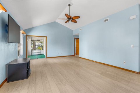 Villa ou maison à vendre à Daytona Beach, Floride: 2 chambres, 117.71 m2 № 2227641 - photo 9